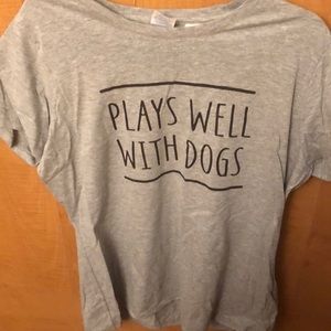 NWT “Plays Well With Dogs” t shirt, size XL